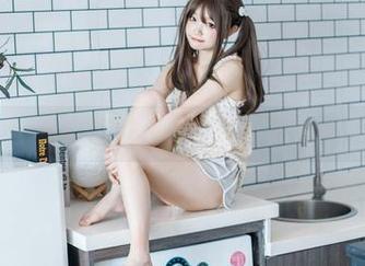 这张图片里的故事：神沢永莉与她的香草芋泥作品！