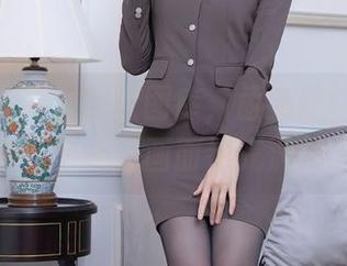 秀人网 – 看看这个图库，孟狐狸FoxYini的美脚让每一寸画面都充满挑逗资源