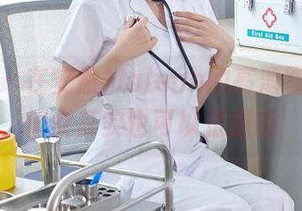 秀人网 – 在安然Maleah的高清图库里，修女其实也可以很撩哦