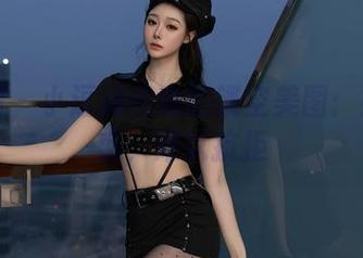 秀人网 – 小逗逗和她的镂空美图：如此诱惑，难以抗拒