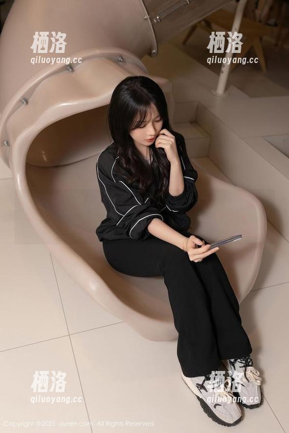 秀人网-李丽莎 秀人网 - 美图上线!李丽莎的长腿套图,你确定还想继续低头吗?
