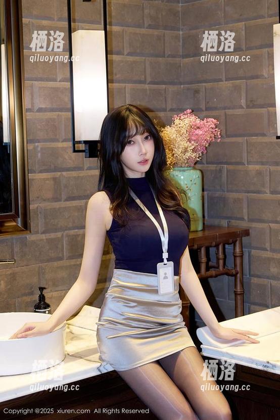 秀人网 - 不看后悔！林文文连体衣套图分享，直击你的审美底线！