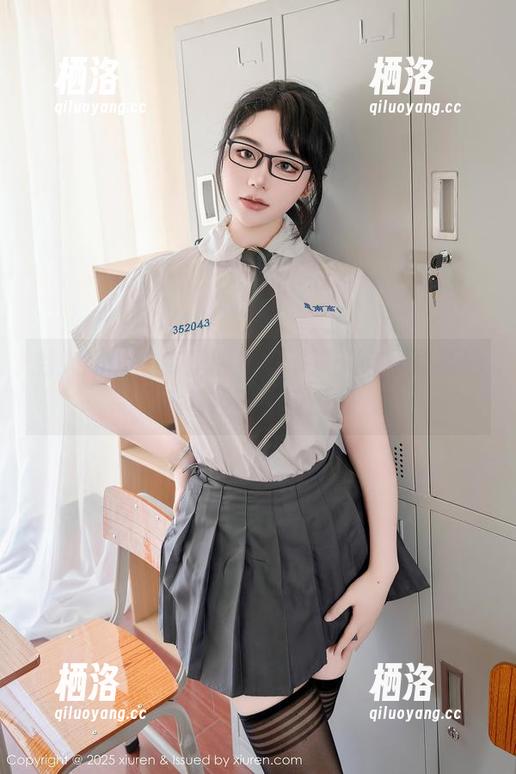 秀人网-油田溪溪 秀人网 - 图库里的油田溪溪:每张写真都藏着校园的段子!