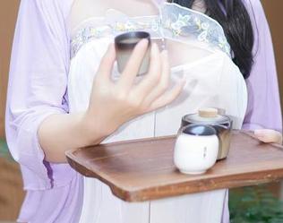 秀人网 – 大胆出击！良人非爱人带你看女孩们的免费图片！