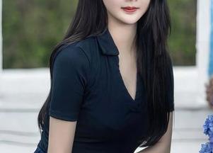 秀人网 – 从原图中捕捉芈琳娜的长腿，像是在捕捉一瞬间的风景！