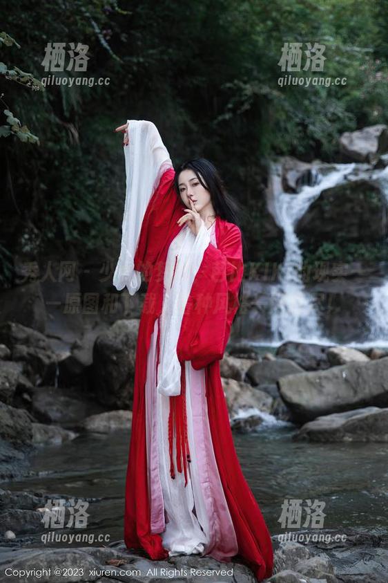 秀人网-芭比KIKI 秀人网 - 少女的梦境,芭比KIKI的现实——原图和下载,各种风格一网打尽!