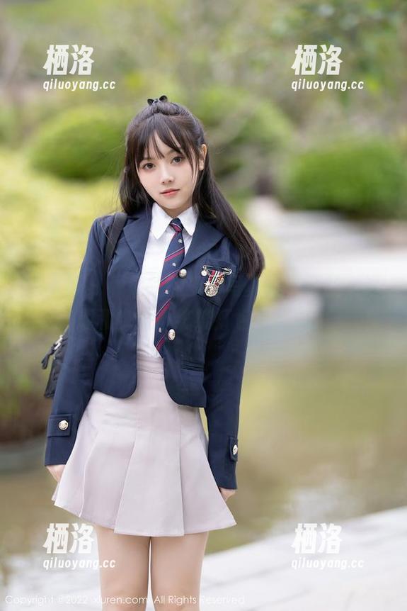 秀人网 - 顾楚楚的少女写真是免费的，逗趣和少女心统统打包送给你！