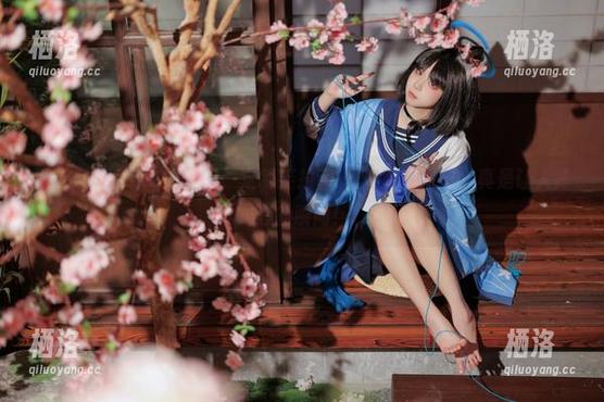 纸悦Etsu_ko的宇宙：定制芙拉菲·奇奇女仆写真，真是让人捧心的瞬间！