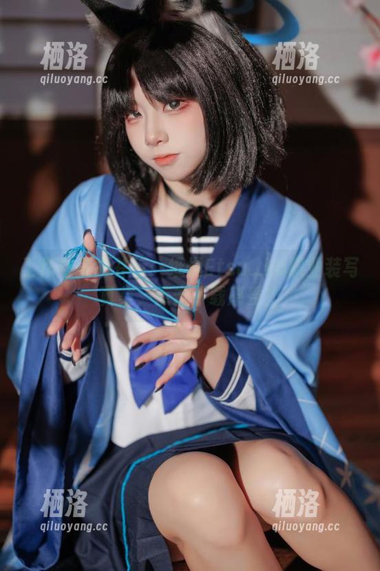工作与美丽并行：纸悦Etsu_ko职业装写真集，点击下载感受！