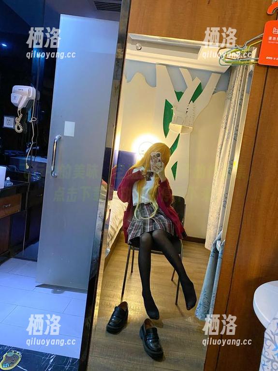 飞行中的美味，空姐芋圆侑子的作品集，点击下载，甜蜜到停不下来！