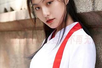 蜜桃社 – 琉璃lily的粉色魅力，让图库和资源的沉静也变得不再无趣