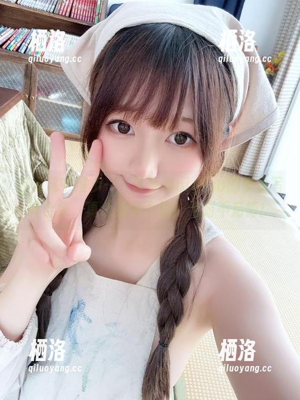 在海风中漫步——魔物喵nigisa的少女写真合集，真心推荐下载！绝对不后悔！