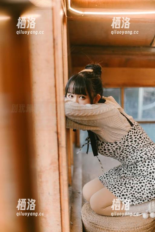 别犹豫了！黑猫猫ovo校服最新套图，直击你的少女心！